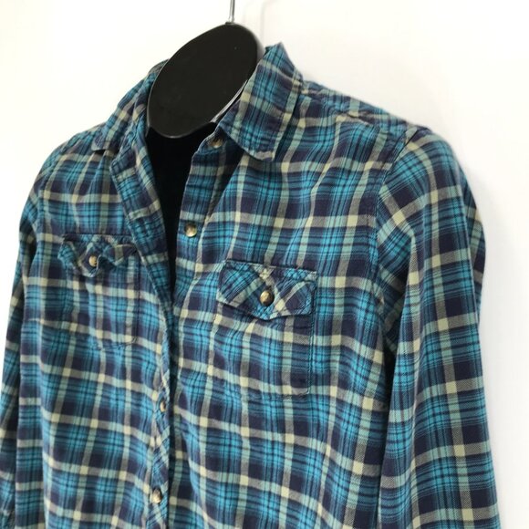 Eddie Bauer Classic Fit Button Up Shirt Women's Small Plaid 100% Cotton Outdoor - Picture 3 of 12